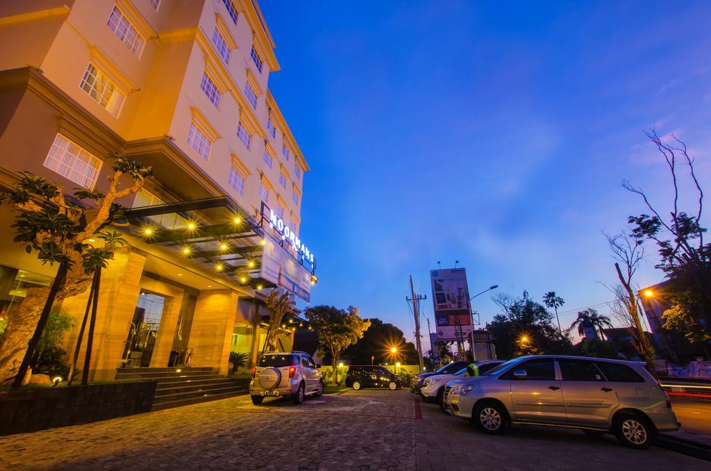 Noormans Hotel Semarang Luaran gambar